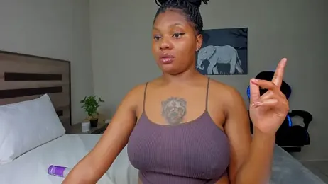 Renee-18 stripchat stream image