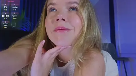 milly_shy stripchat stream image