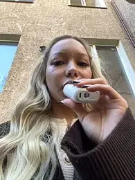 babydolll stripchat stream image