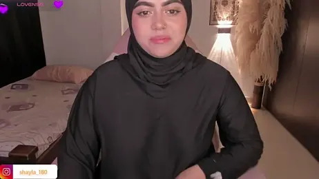 shayla_18 stripchat stream image