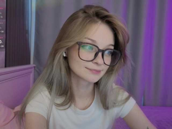 vialeta-baby bongacams stream image