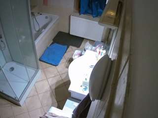 voyeurcam-julmodels-bath-2nd-2 camsoda stream image