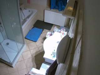 voyeurcam-julmodels-bath-2nd-2 camsoda stream image