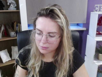 Soft-Zoey bongacams stream image