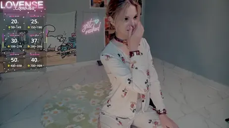 Careful_i_bite stripchat stream image