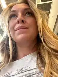 Sweet___Emily stripchat stream image