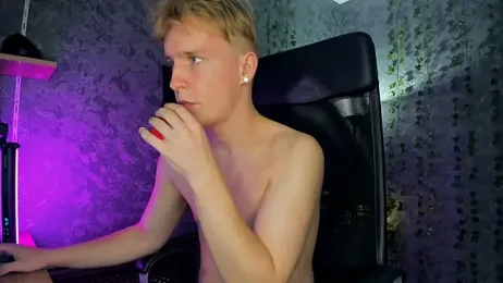 AlexxSweet stripchat stream image