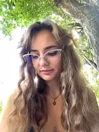 Night_dreams stripchat stream image