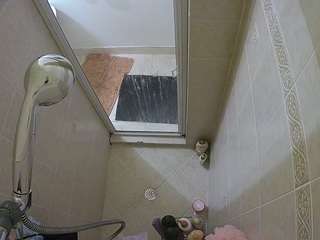 voyeurcam-baileybase-shower camsoda stream image