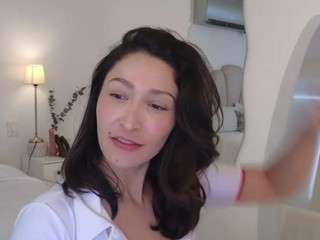 azaleiia camsoda stream image