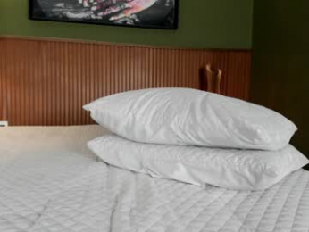 one_more_cum chaturbate stream image