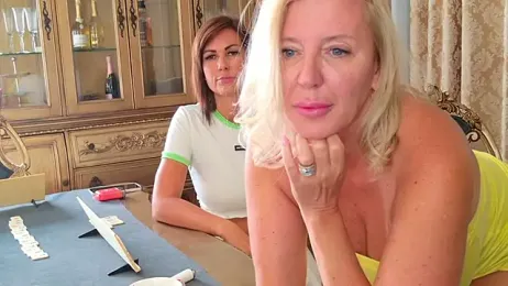 TUNDEROSE1 stripchat stream image