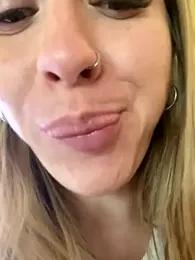 Sweet___Emily stripchat stream image