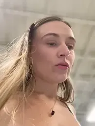 lunagirl13 stripchat stream image