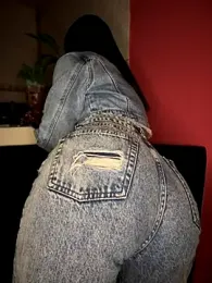 Laura-Khalifa stripchat stream image