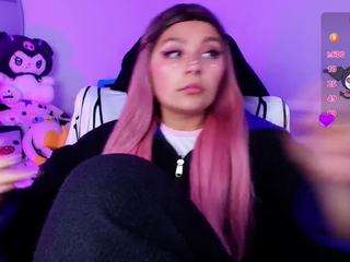 marceliinee camsoda stream image