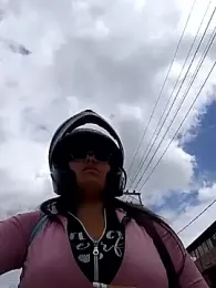 LIZ-06_ stripchat stream image