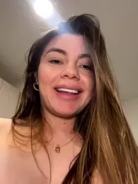 alicee16 stripchat stream image