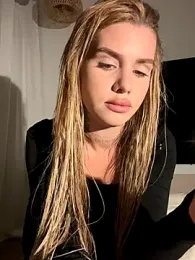 EmiliaCatalina stripchat stream image