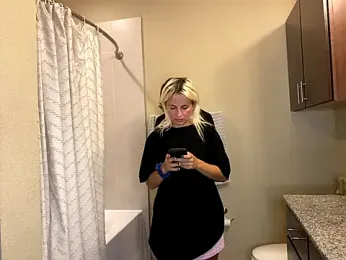 girlfriendmissy stripchat stream image