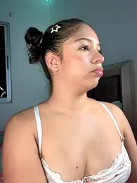 Shara_dreams stripchat stream image