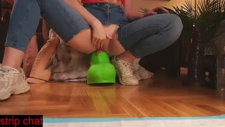 Kisakis stripchat stream image