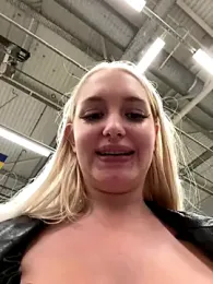 Milkyy_wway stripchat stream image