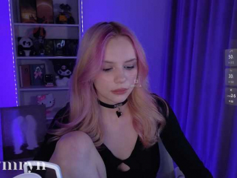 fymryn bongacams stream image