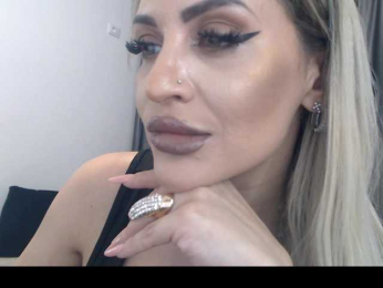 lovelyblondyx bongacams stream image