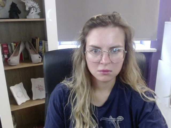 Soft-Zoey bongacams stream image
