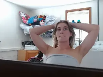 missymilf stripchat stream image