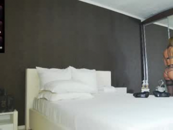 hefner_girl chaturbate stream image