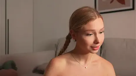 april_blush stripchat stream image