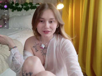 YoPixie bongacams stream image