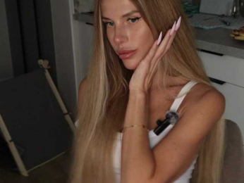 ALVUWKA bongacams stream image