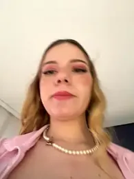 NicoleCut stripchat stream image