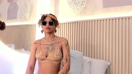 daiana_curly stripchat stream image