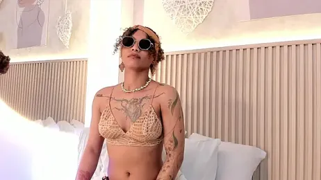 daiana_curly stripchat stream image