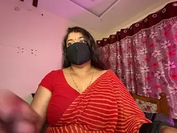 LouleyRanii stripchat stream image