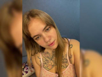 -Tiki-Riki- bongacams stream image