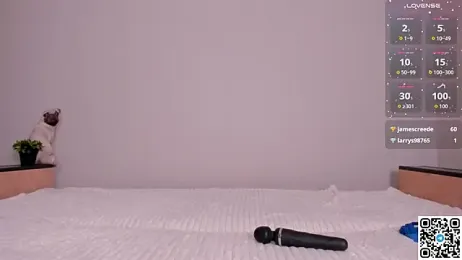 emmelieflorence stripchat stream image