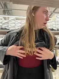 Sunny___Bunny stripchat stream image