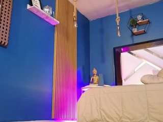 lady-brownn camsoda stream image