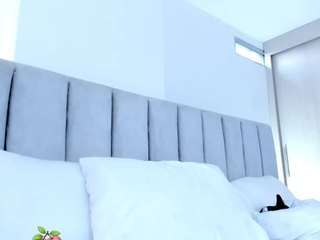 foxy-boobs camsoda stream image