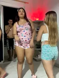 royalgirls_x stripchat stream image