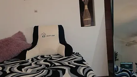 elacoquette stripchat stream image