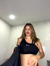 _Alice_1 stripchat stream image