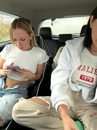 JulliaVegas stripchat stream image