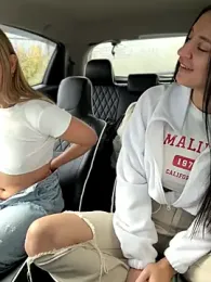 JulliaVegas stripchat stream image