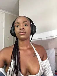 LuciousLips96 stripchat stream image, 28.09.2025 08:50